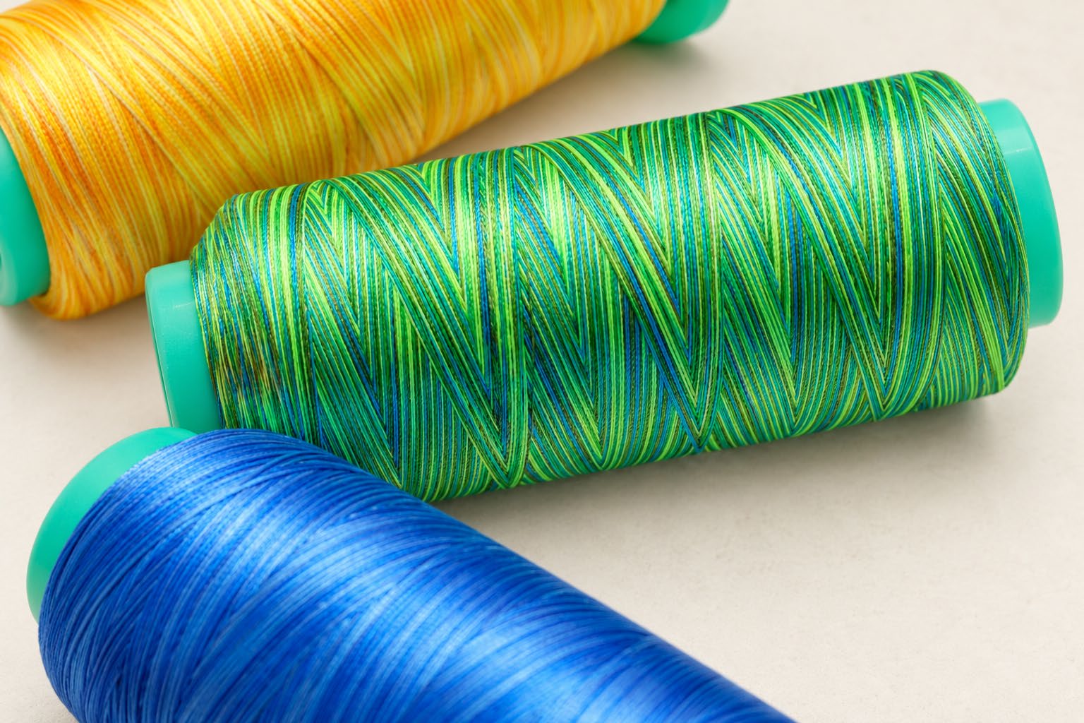 Lonneon Rainbow Embroidery (Sewing) Thread