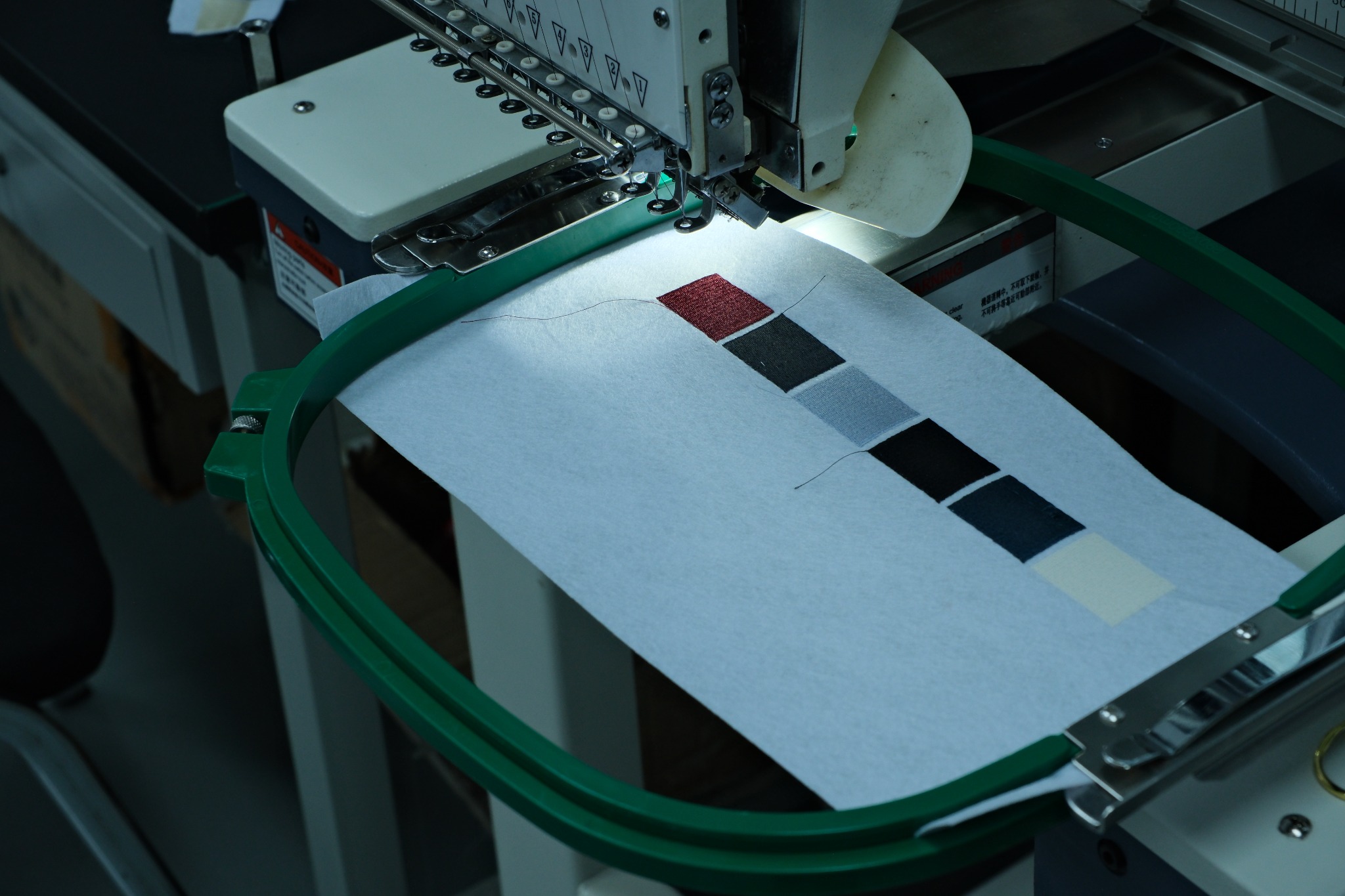 Machine stitch testing in Yusi thread production